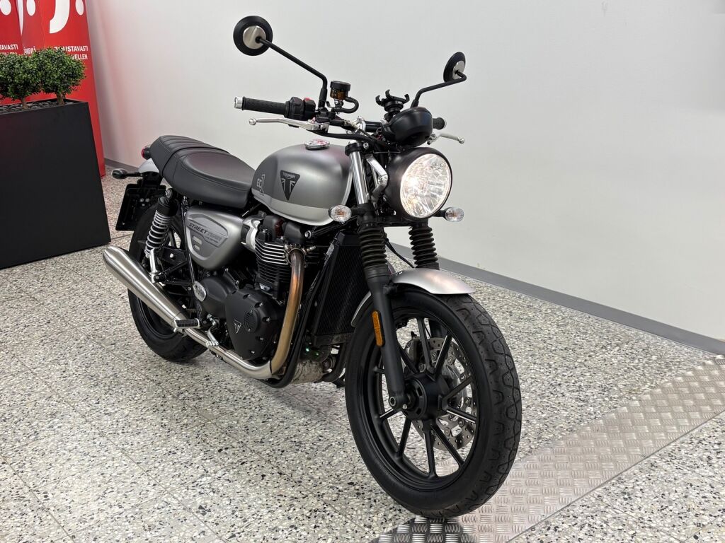 Triumph Street Twin 2023 