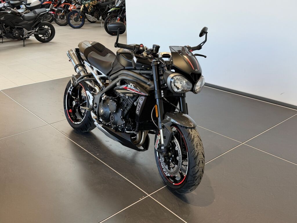 Triumph SPEED TRIPLE 2020 Musta