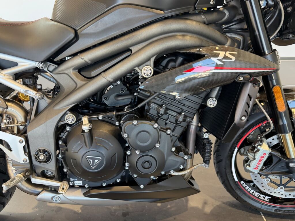 Triumph SPEED TRIPLE 2020 Musta