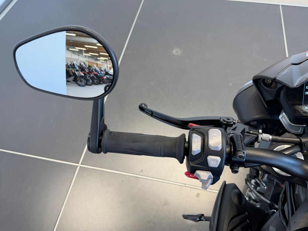 Triumph SPEED TRIPLE 2020 Musta