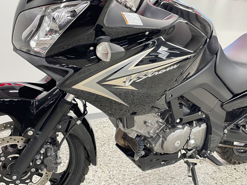 Suzuki DL 2011 Musta