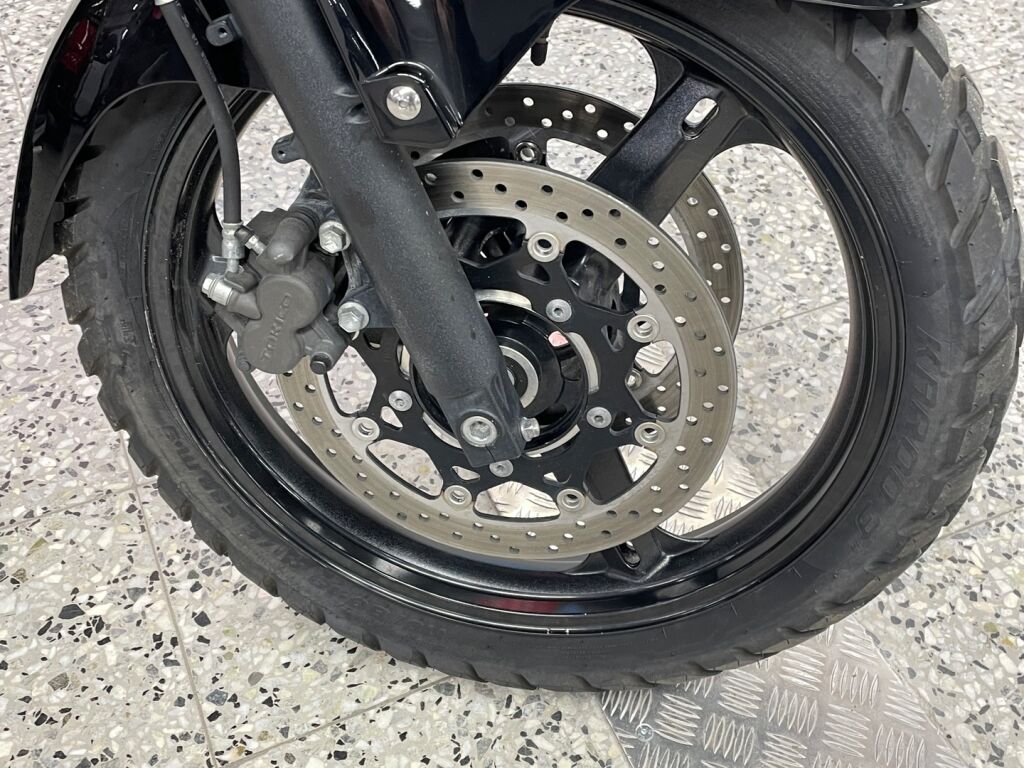 Suzuki DL 2011 Musta