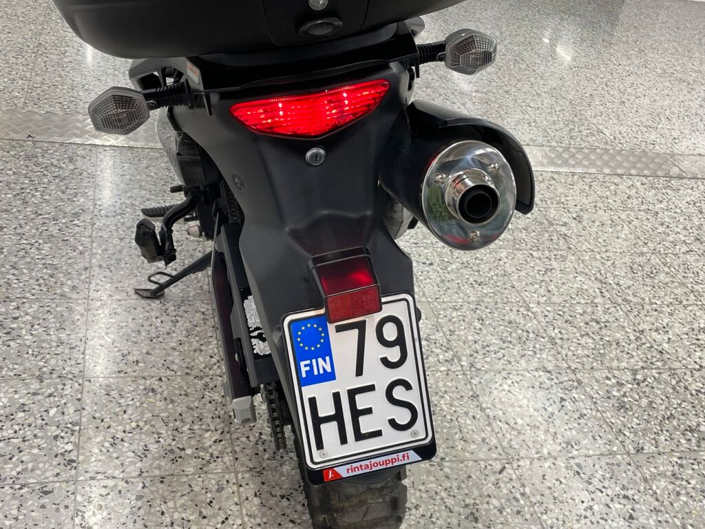 Suzuki DL 2011 Musta