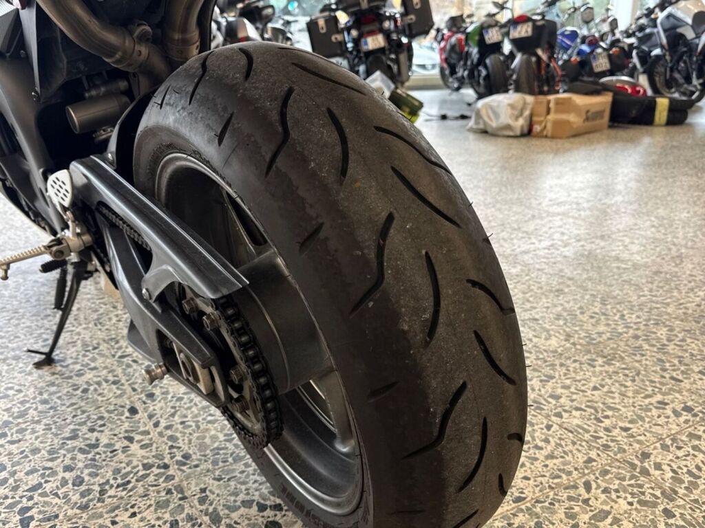 Yamaha YZF-R1 2006 