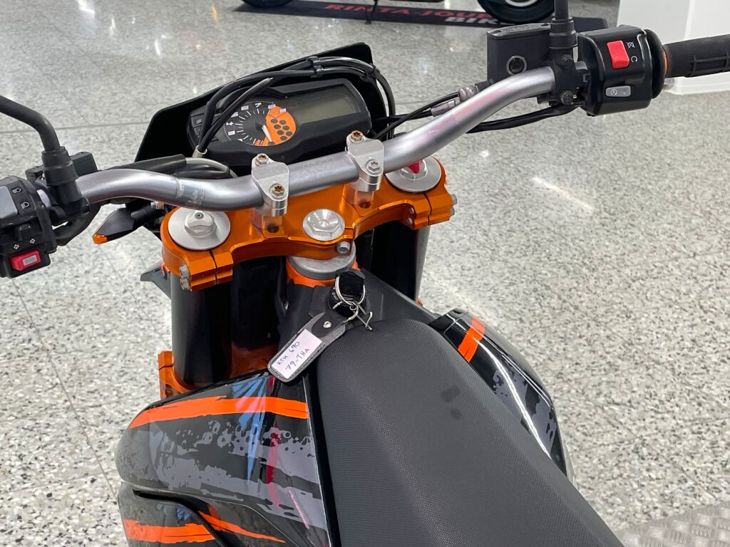 Ktm 690 2015 Oranssi