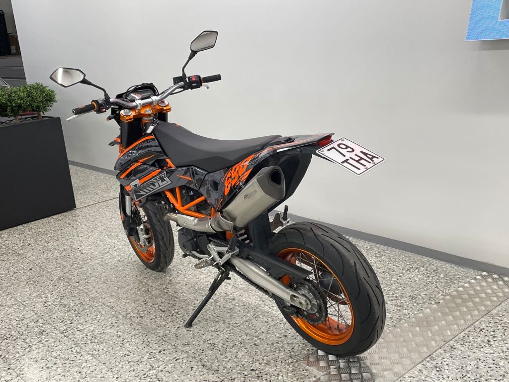 Ktm 690 2015 Oranssi