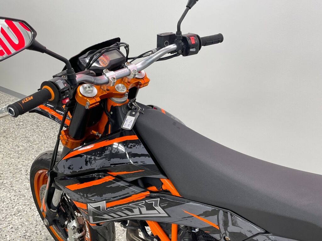 Ktm 690 2015 Oranssi