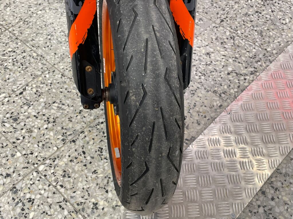 Ktm 690 2015 Oranssi