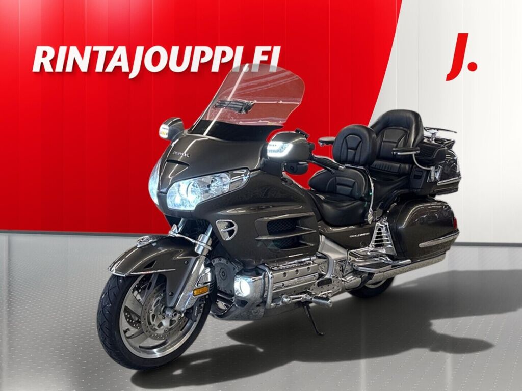 Honda GL 2011 