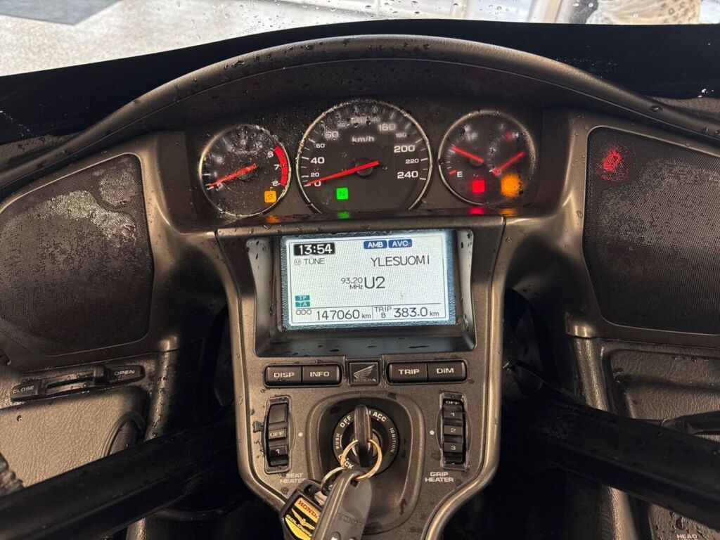 Honda GL 2011 