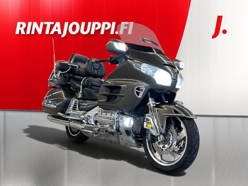 Honda GL 2011 