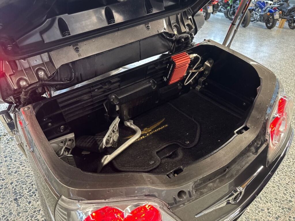 Honda GL 2011 