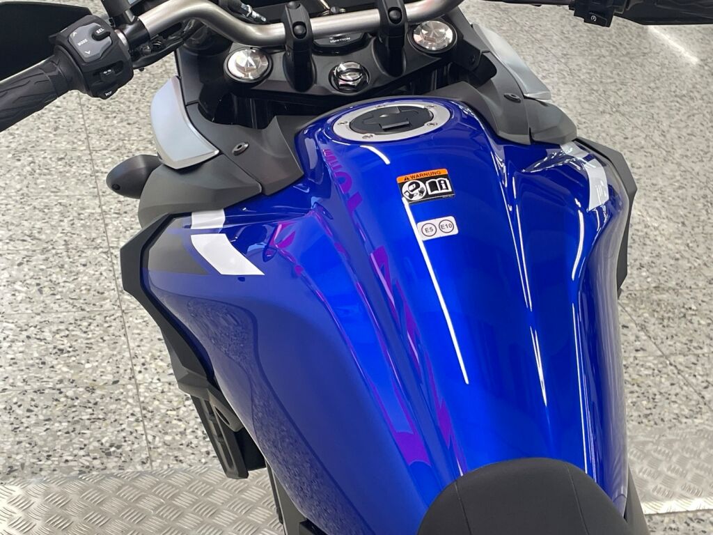 Suzuki DL 2024 