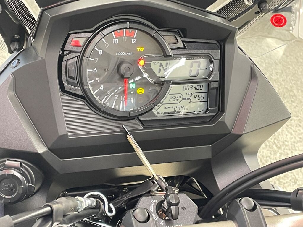 Suzuki DL 2024 