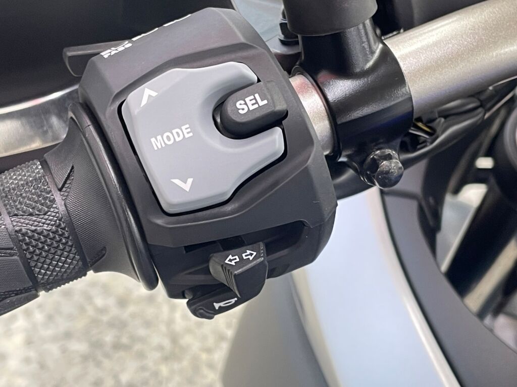 Suzuki DL 2024 