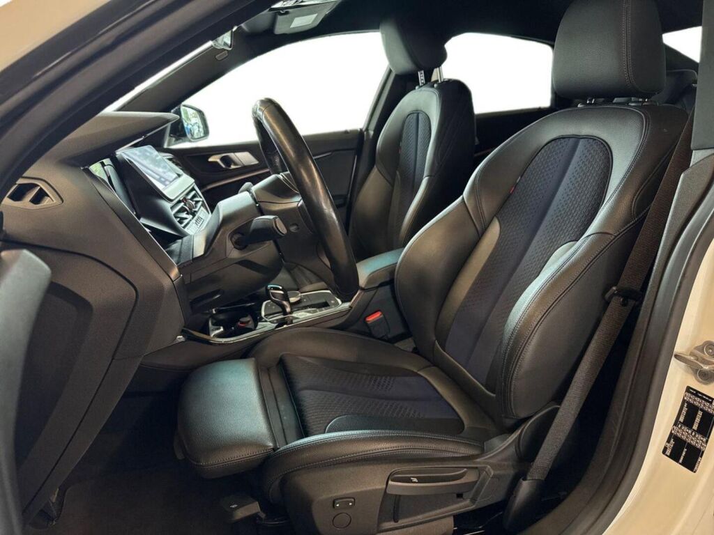 BMW 218 2021 Valkoinen