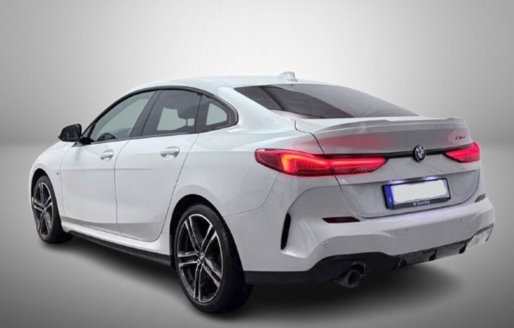 BMW 218 2021 Valkoinen