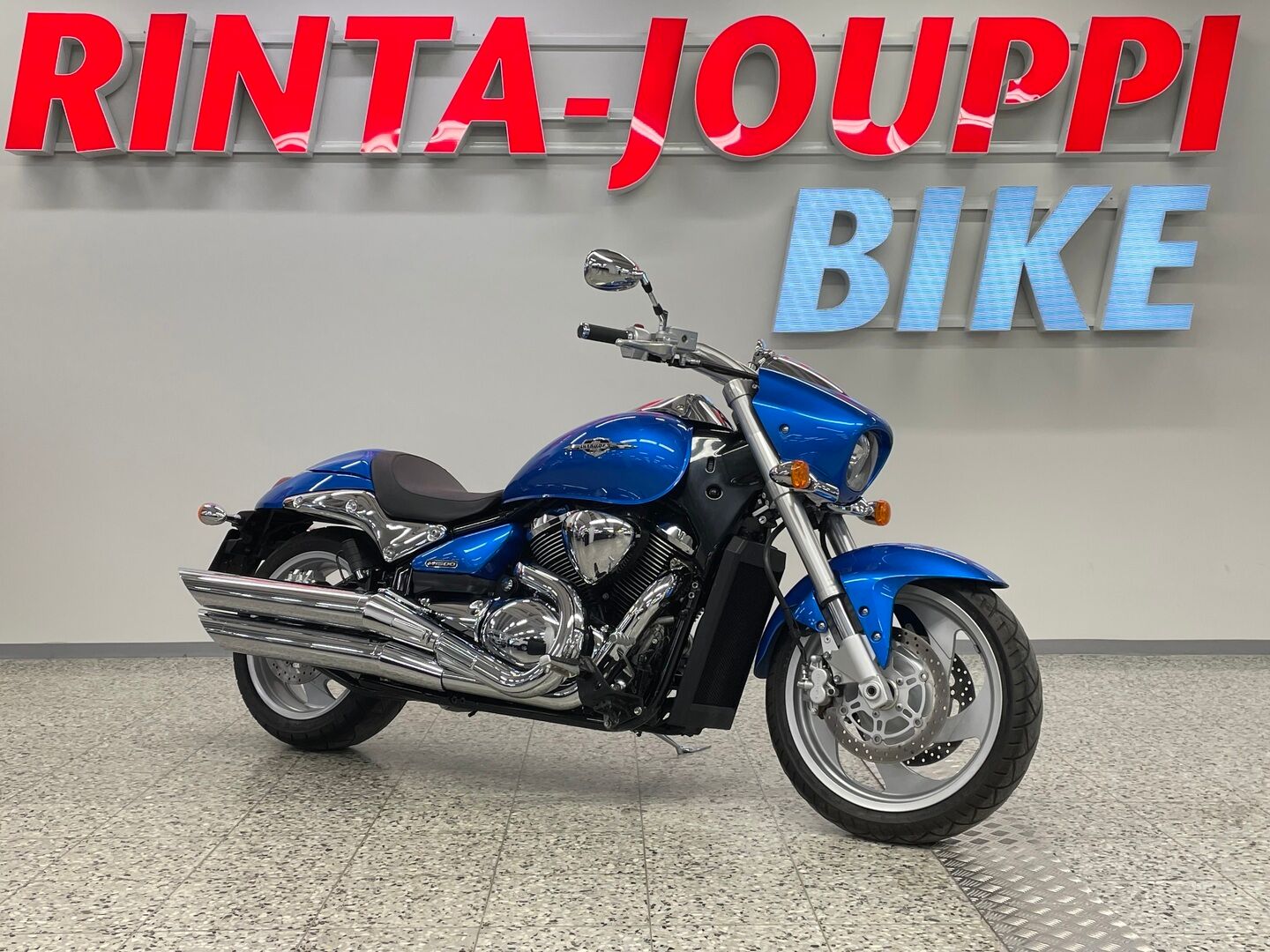 Suzuki INTRUDER