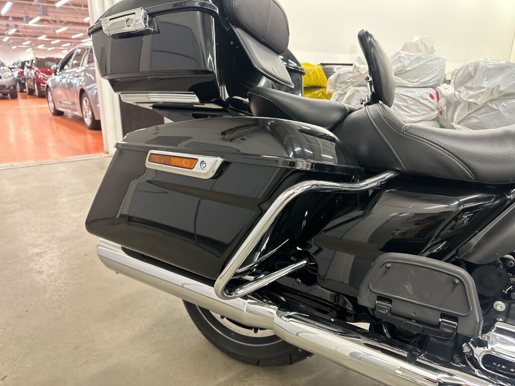 Harley-davidson TOURING 2018 Musta