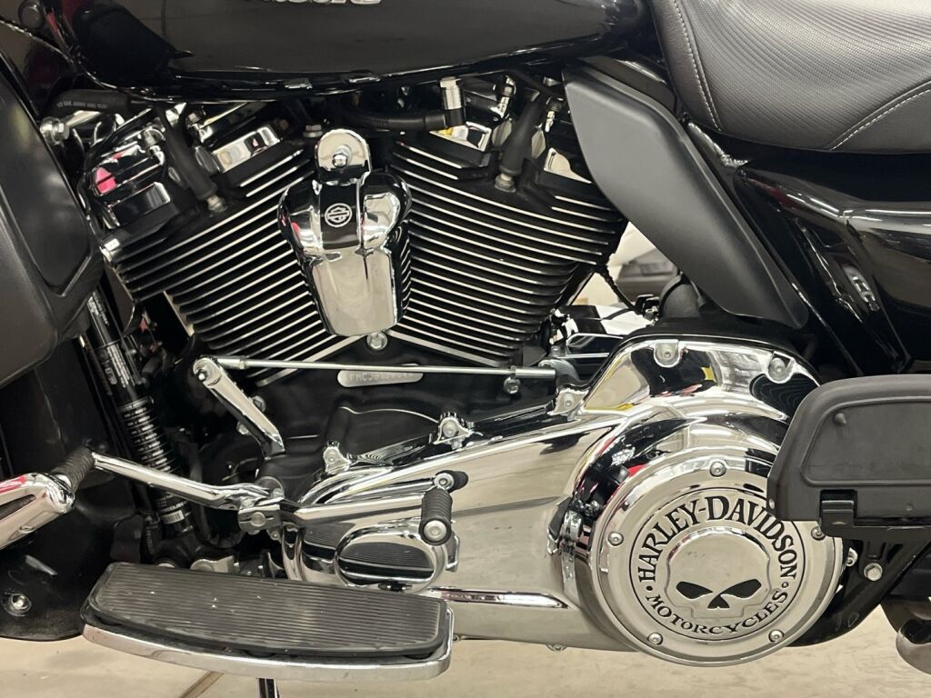 Harley-davidson TOURING 2018 Musta