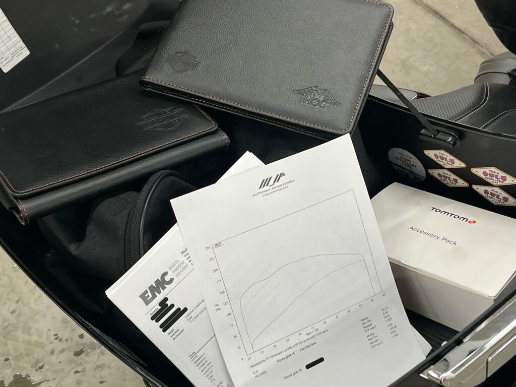 Harley-davidson TOURING 2018 Musta