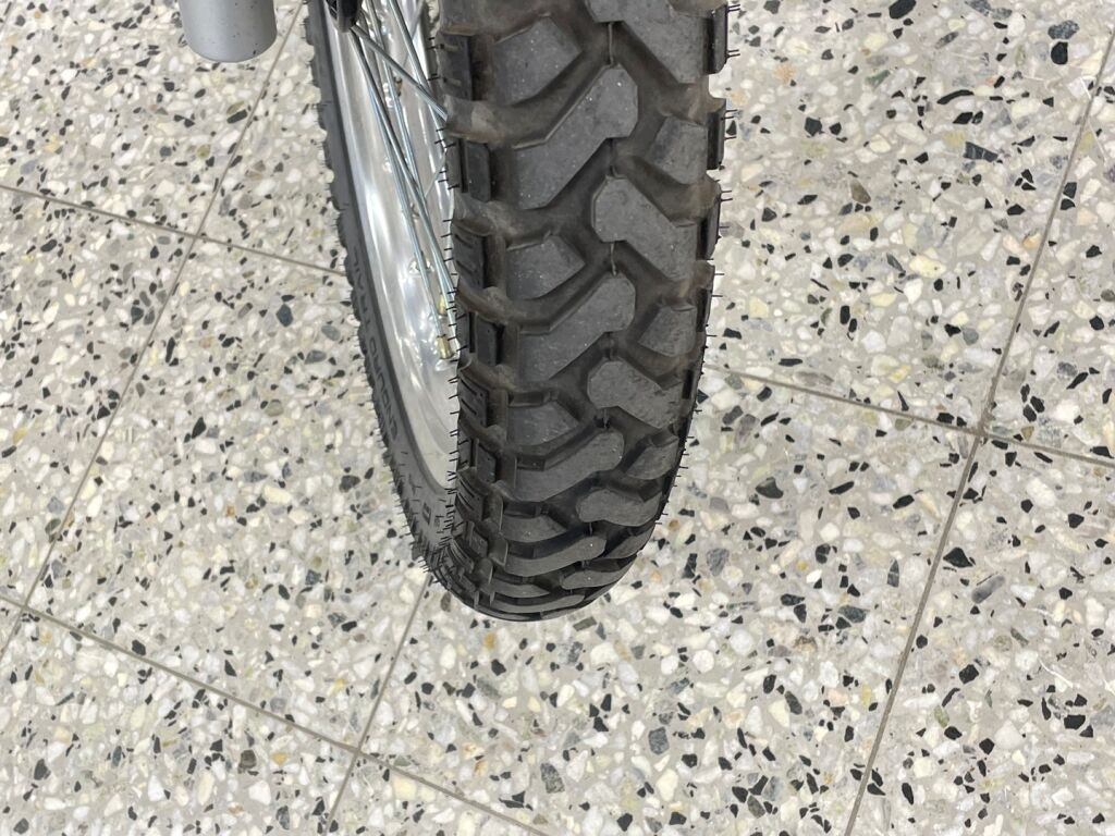 Kawasaki KLE 2000 Punainen