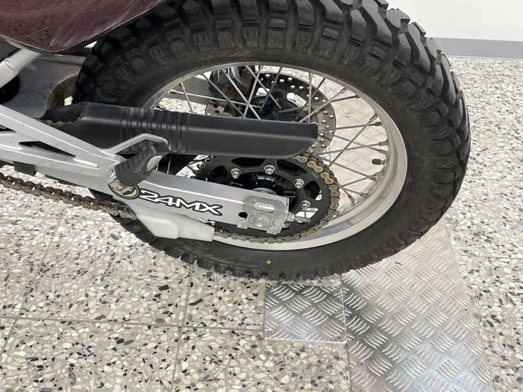 Kawasaki KLE 2000 Punainen