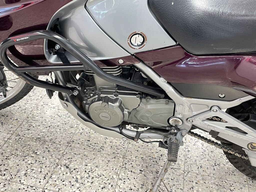 Kawasaki KLE 2000 Punainen