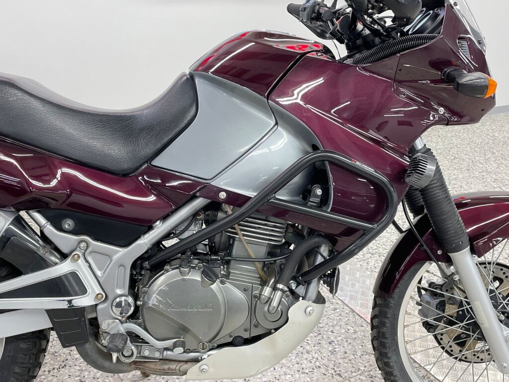 Kawasaki KLE 2000 Punainen