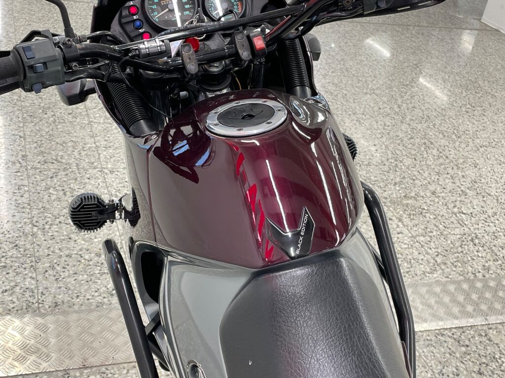 Kawasaki KLE 2000 Punainen
