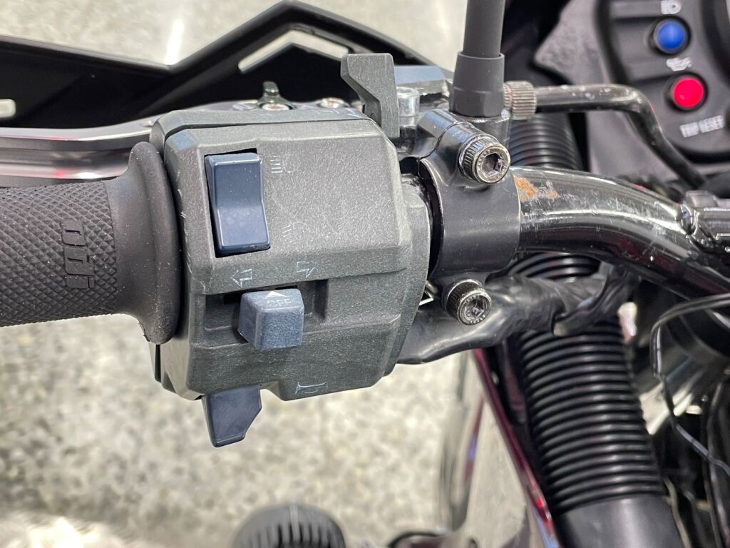 Kawasaki KLE 2000 Punainen