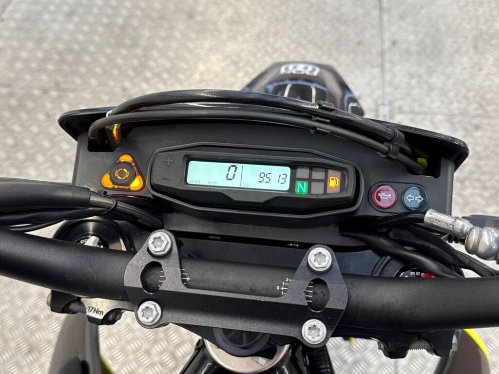 Husqvarna 701 2023 