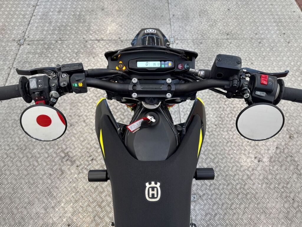 Husqvarna 701 2023 