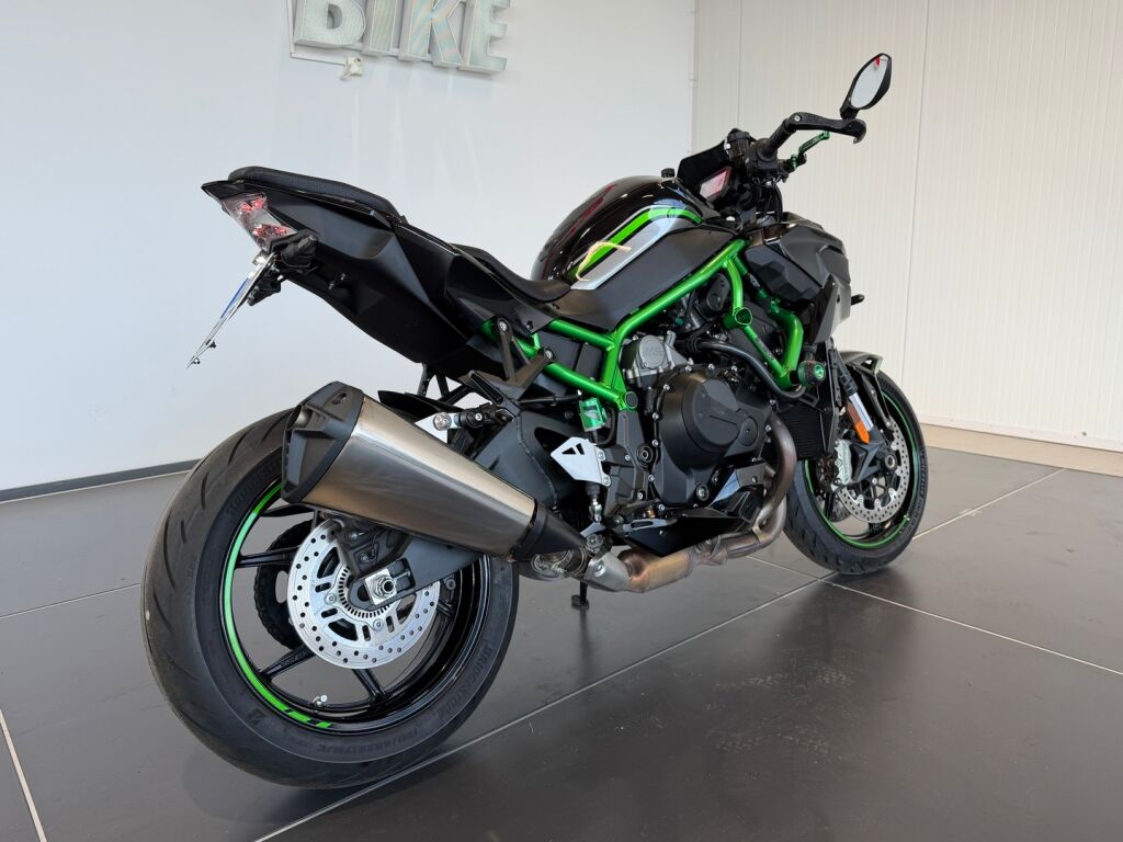 Kawasaki Z 2020 Musta