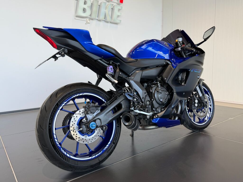 Yamaha YZF-R7 2022 