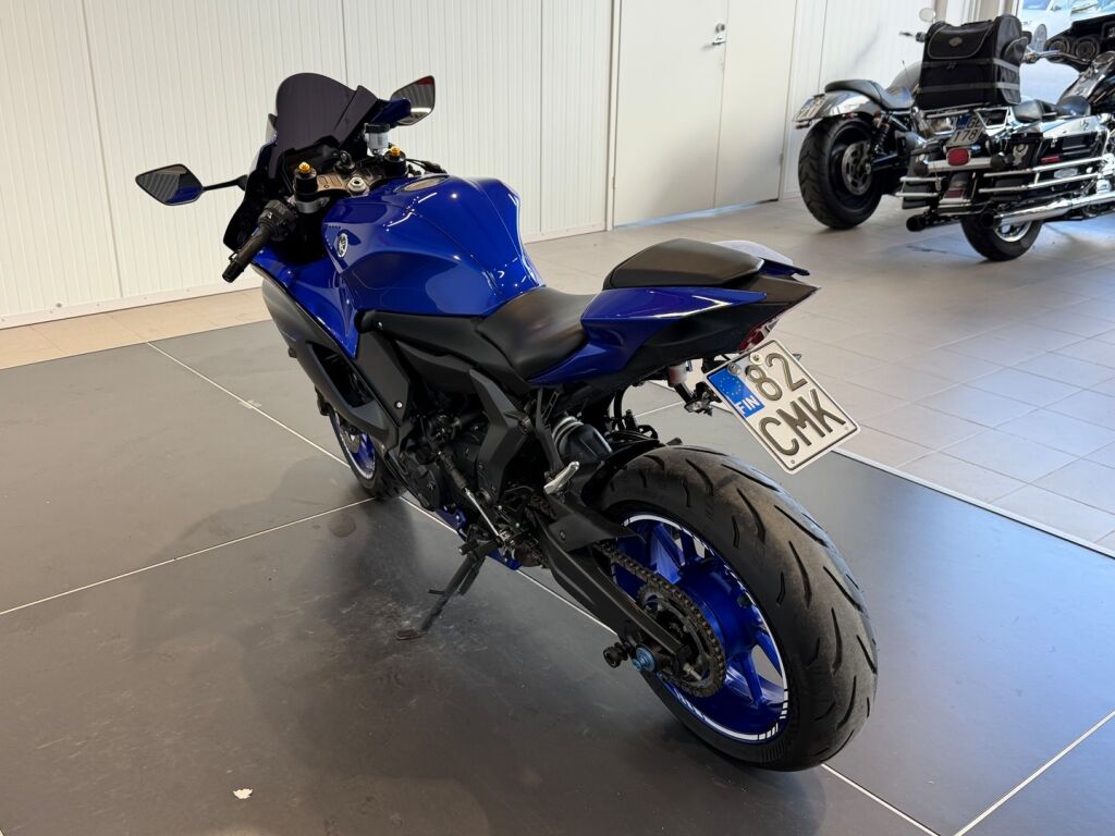 Yamaha YZF-R7 2022 