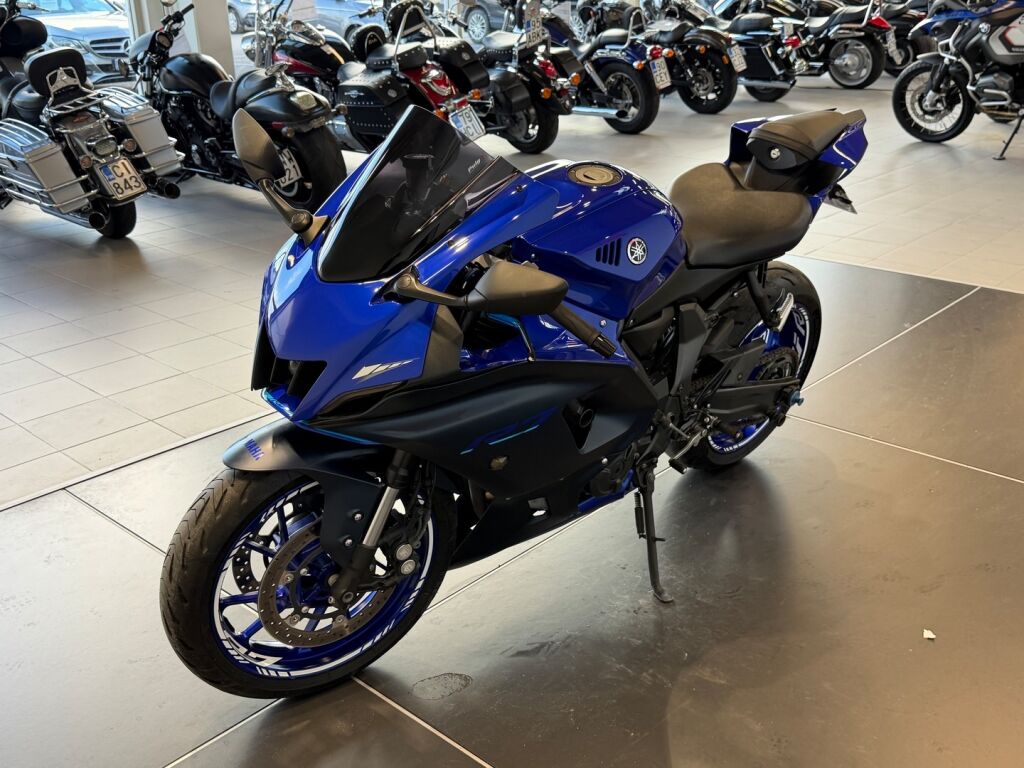 Yamaha YZF-R7 2022 