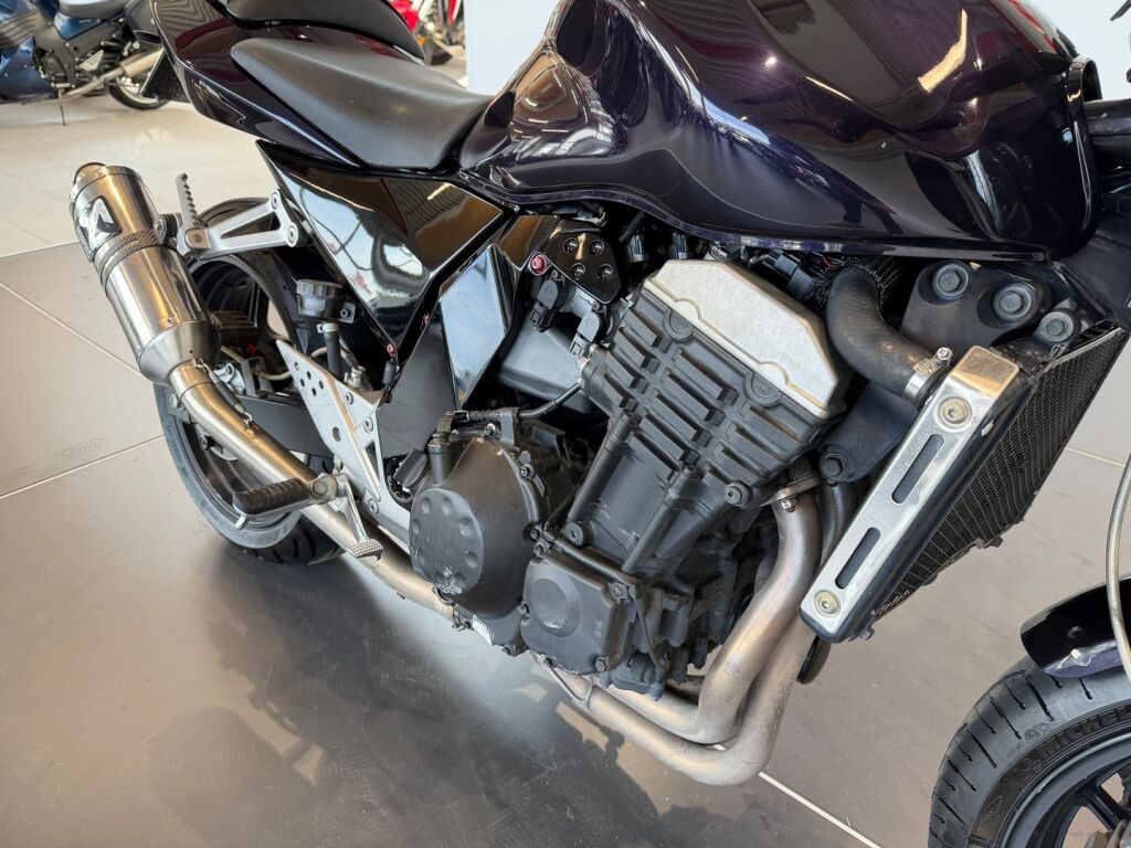 Kawasaki Z 2004 Musta