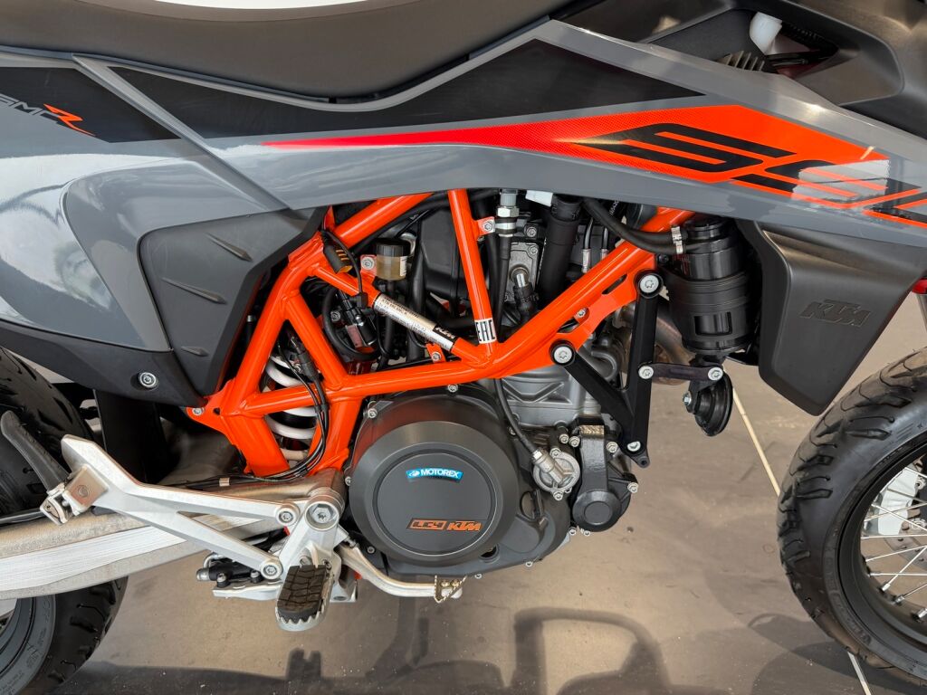 Ktm 690 2022 