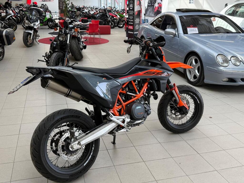 Ktm 690 2022 