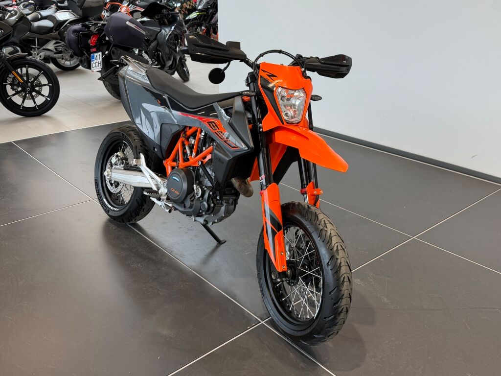 Ktm 690 2022 