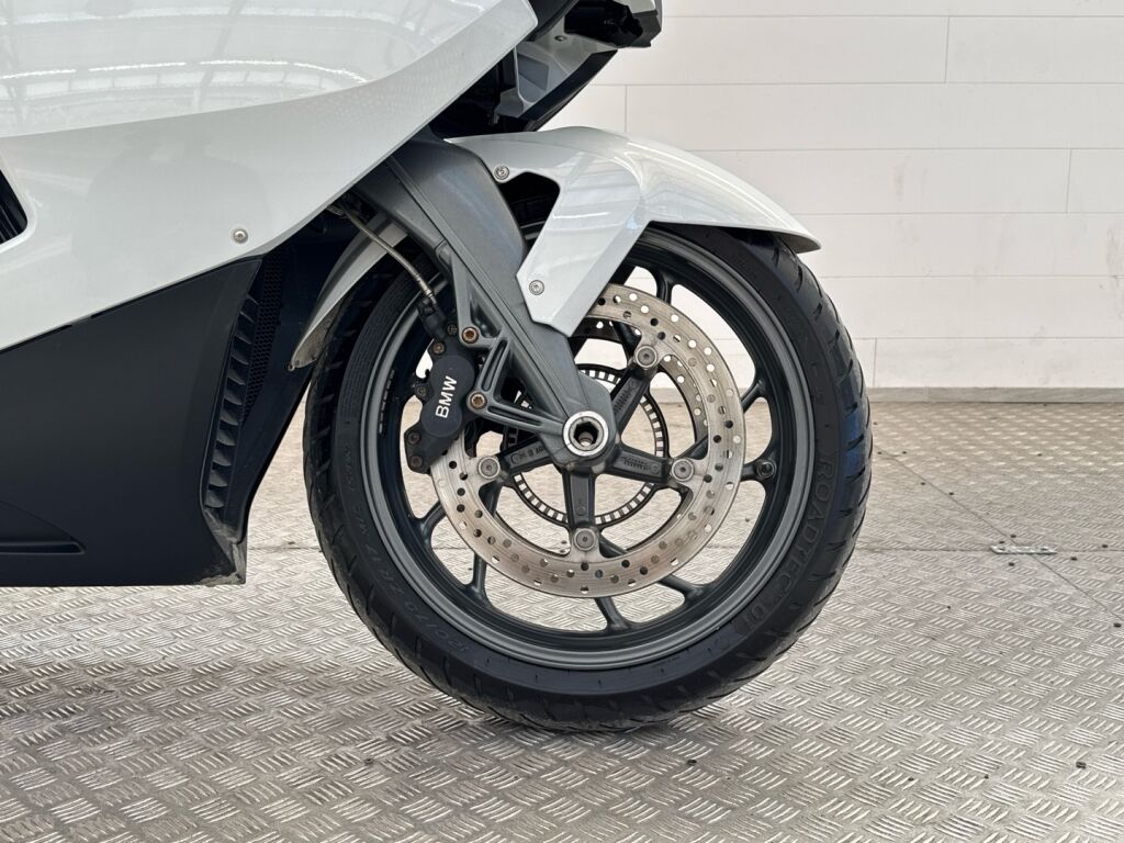 BMW K 2010 Valkoinen