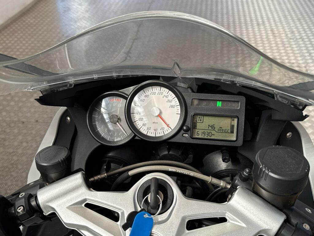 BMW K 2010 Valkoinen