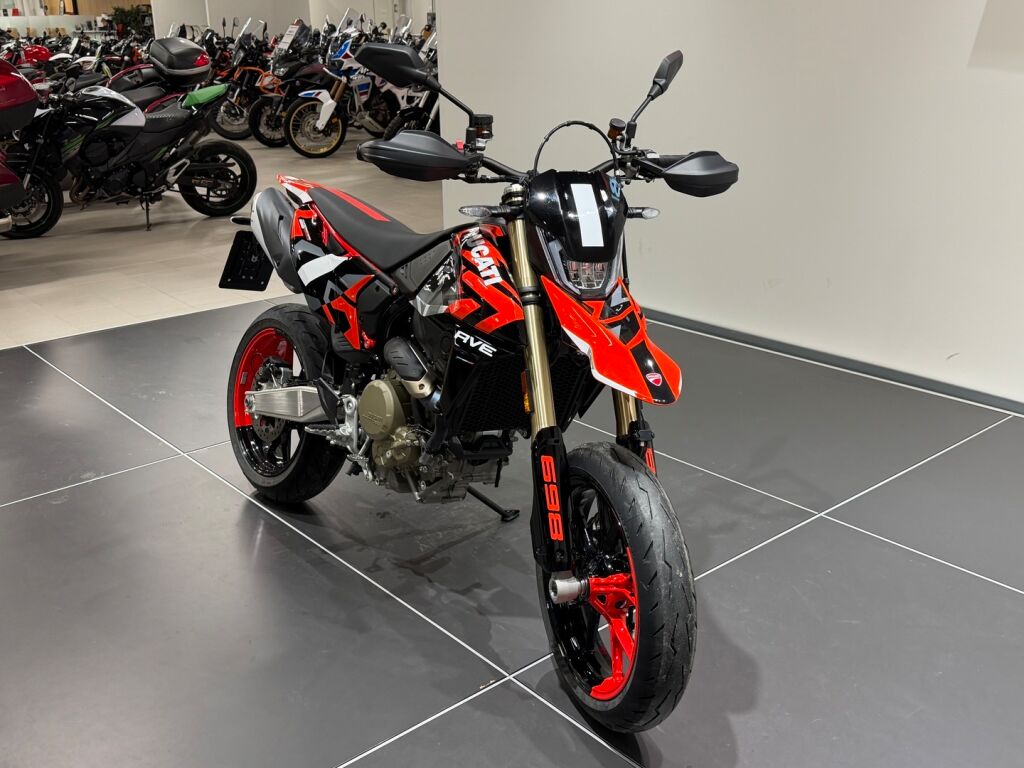 Ducati HYPERMOTARD 2025 