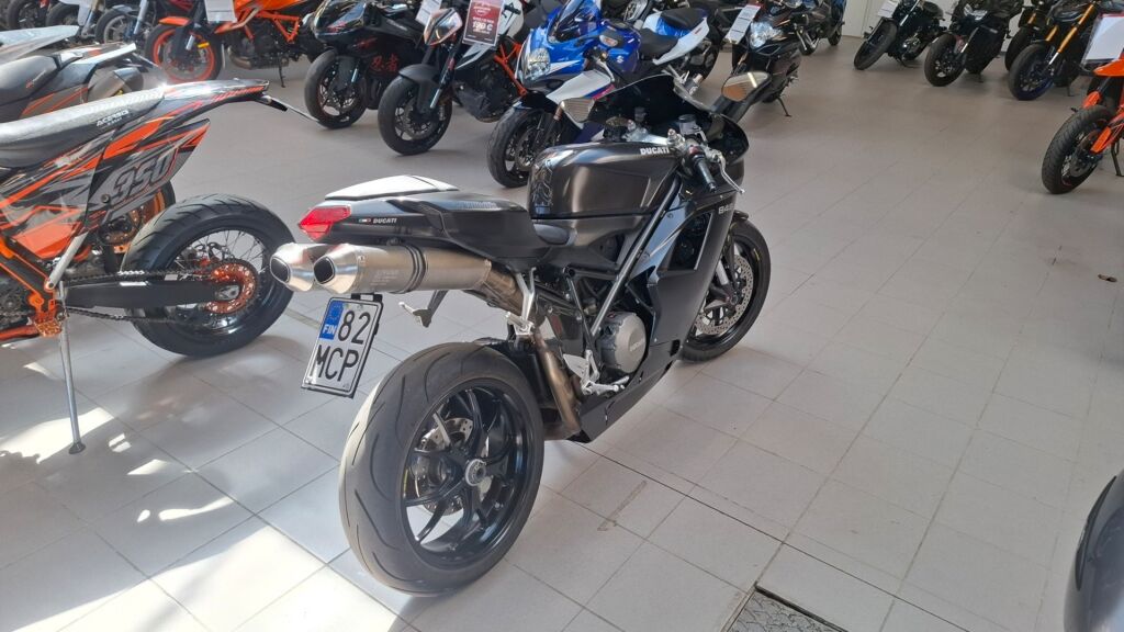 Ducati 848 2011 