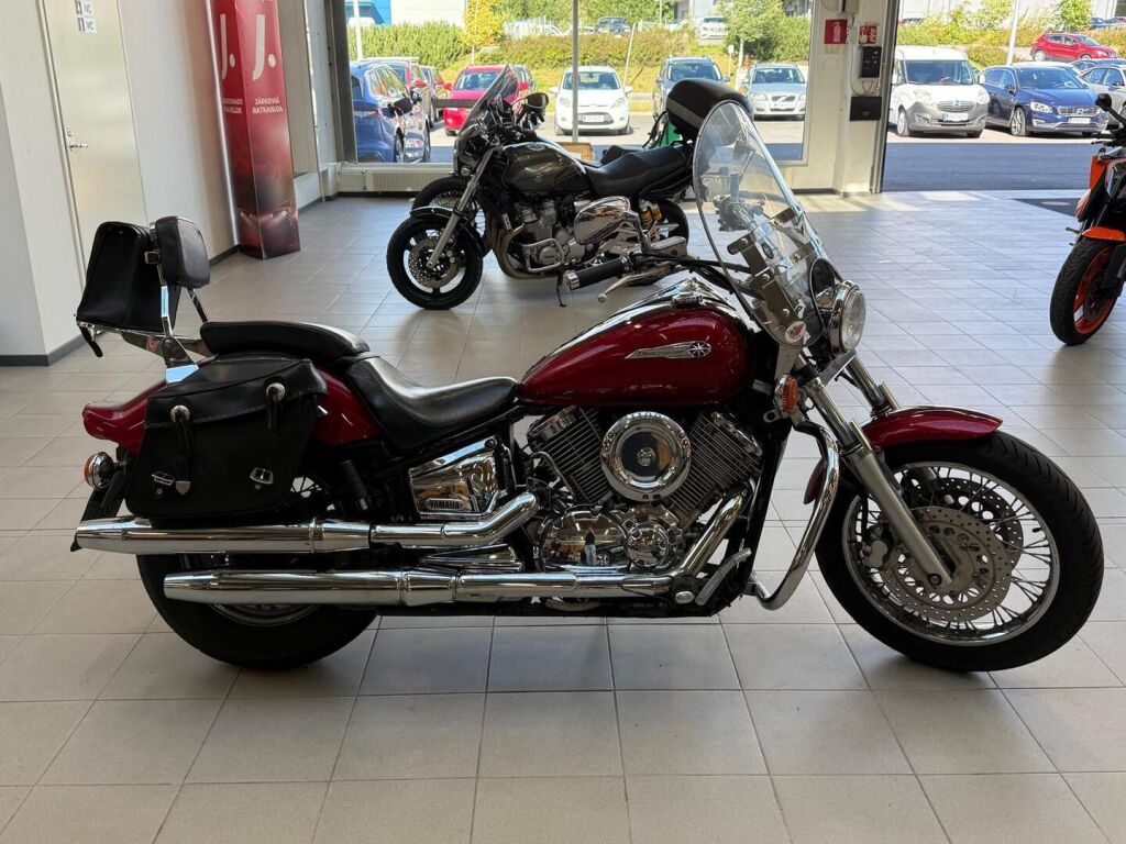 Yamaha XVS 2000 Punainen
