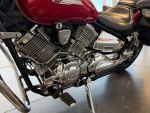 Yamaha XVS 2000 Punainen