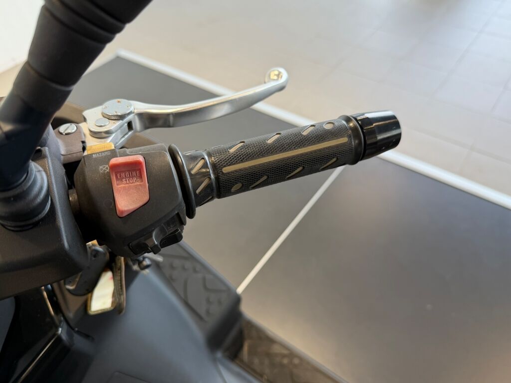 Kymco DOWNTOWN 2012 Harmaa