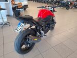 Suzuki GSR 2011 