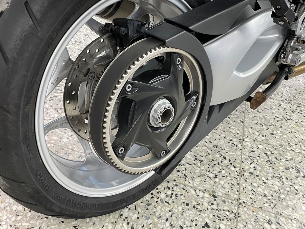 BMW F 2009 Keltainen